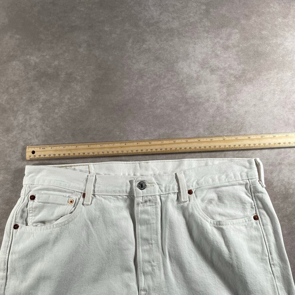 Vintage Levi’s 501 Button Fly White Denim Jeans 36x28 - Picture 4 of 8